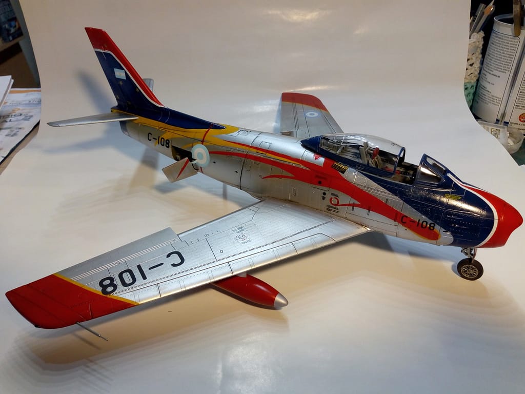Raul Wright - Aviones a Escala
