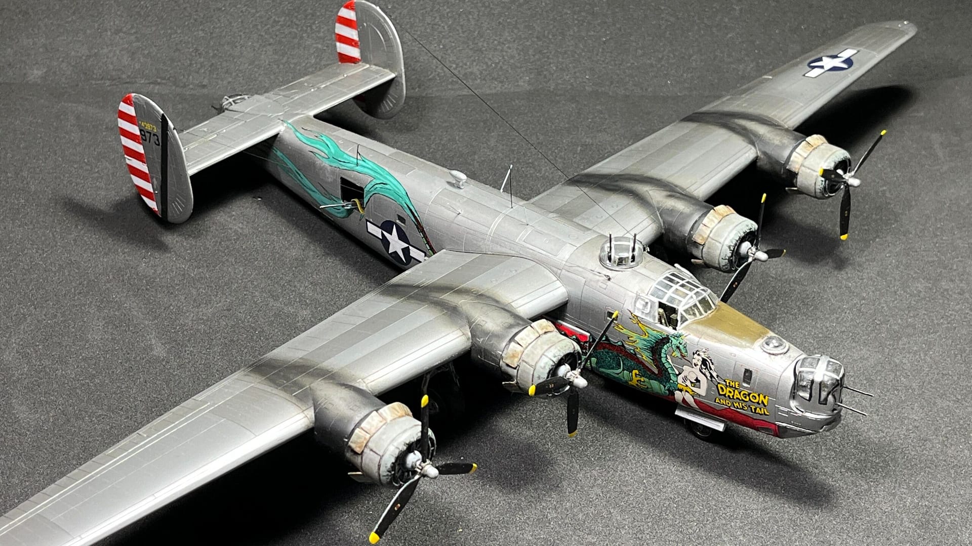 B-24J: Cirugía, Scratch y Tecnología 3D para un Gigante del Pacífico